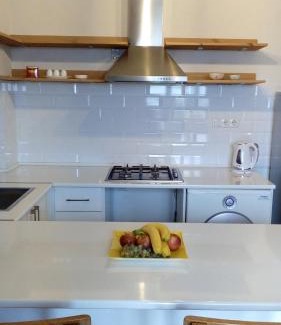 Tbilisi Apartment | Discover Alexander III: Family-Friendly & Pet Welcoming