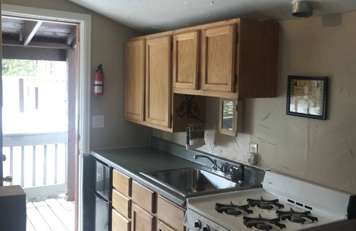 Grand Mesa Cabin | Discover Family-Friendly Alexander Lake Lodge with Breakfast
