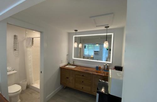 Old Town House | Relax at Alexander Palms Court - Pool & Oceanfront Access!