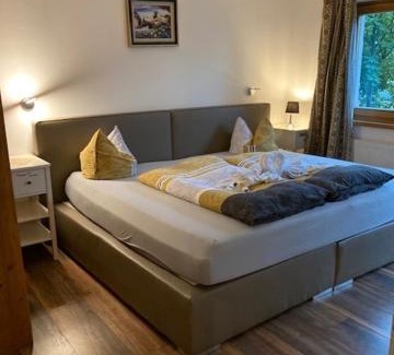 Sankt Anton am Arlberg House | Comfortable Alexandra Alber Villa Schlosskopf with Great Amenities