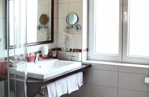 Wels Hotel | Alexandra: Family-Friendly Stay with Great Amenities