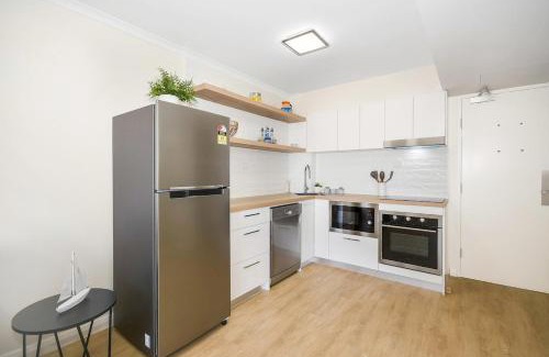 Alexandra Headland Apartment | Relax at Alexandra Beach Resort with Oceanfront Views
