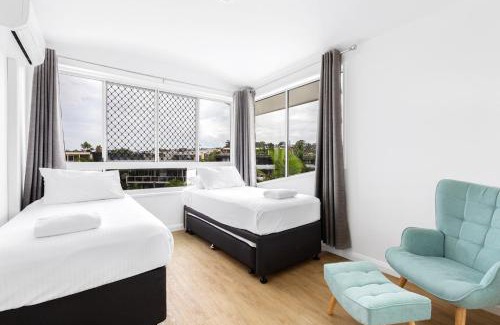 Alexandra Headland Apartment | Relax at Alexandra Beach Resort with Oceanfront Views