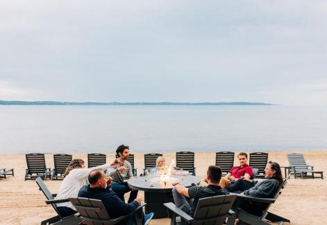 Traverse City Hotel | Relax at Alexandra Inn: Ocean View & Private Beach Access