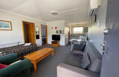 Alexandra Hotel | Discover Family-Friendly Comfort at Alexandra Motor Lodge