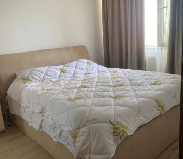 Pitesti Apartment | Family-Friendly Retreat at Alexandra - Rated 9.5/10!