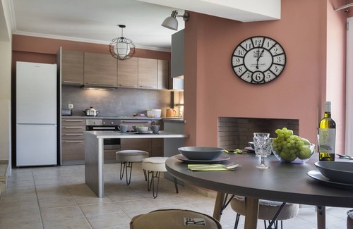 Argostoli Town Apartment | Explore Alexandras' Place: 3-Bedroom Penthouse in Argostoli