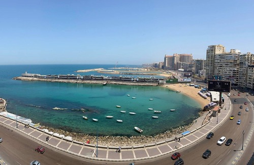 Ar-Raml 1 Apartment | Seaside Alexandria Apartments with Family-Friendly Amenities