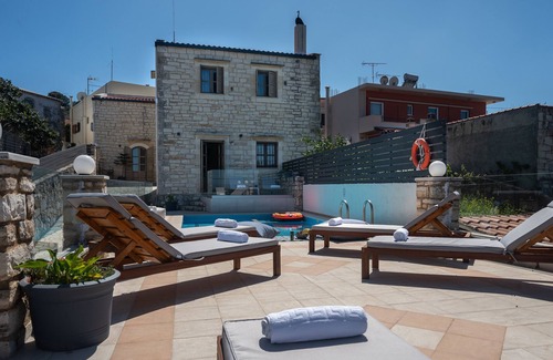 Skouloufia Villa | Indulge in Alexandros Villa with Private Pool & Top Ratings