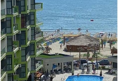 Mamaia-Sat Apartment | Relax at Alezzi Beach Resort Apartment with Pet-Friendly Amenities