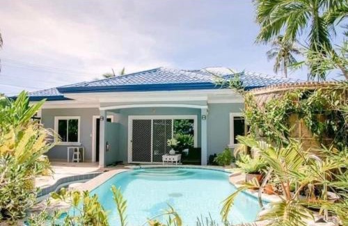 Danao House | Top-Rated Alf's Guesthouse with Oceanfront Pool & Breakfast