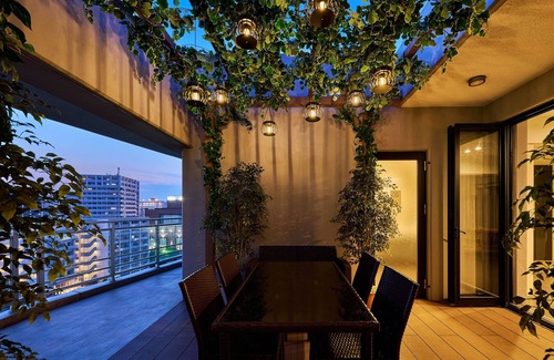 Sumiyoshi Apartment | Stylish Riverfront Retreat at Alfacio Riverside Stay Hakata