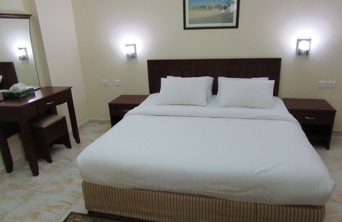 Al Ghubrah Ash Shamaliyyah Hotel | Discover Alferdous Hotel Apartments with Family-Friendly Amenities