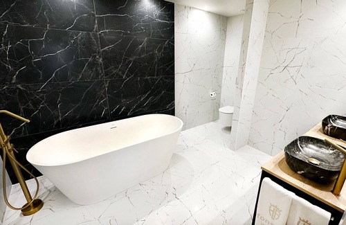 Soria Hotel | Discover Alfonso VIII: A 4-Star Retreat with Spa & Dining