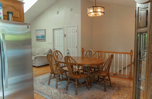 Moneta House | Unwind at Alfords Getaway: Master Suites & Lake Views