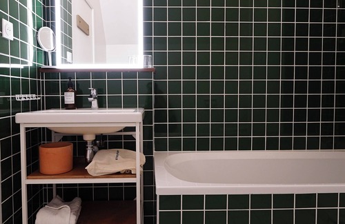 Centre Ville Hotel | Discover Alfred Hotel Compiègne with Spa and Dining Options