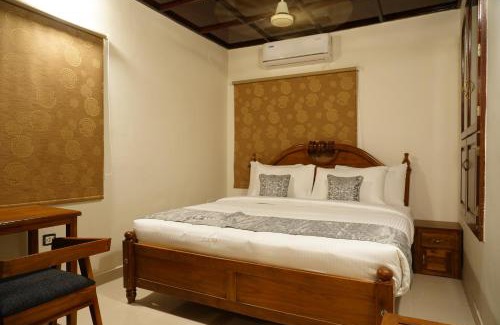 Fort Kochi Hotel | Discover Alfred Place: Pet-Friendly Stay with Pool & Dining