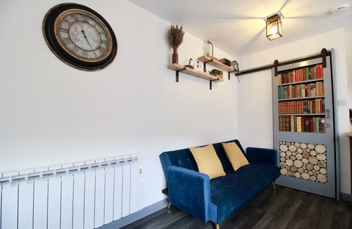 Alfriston Apartment | Cozy Alfriston Lodge Studio for a Relaxing Getaway