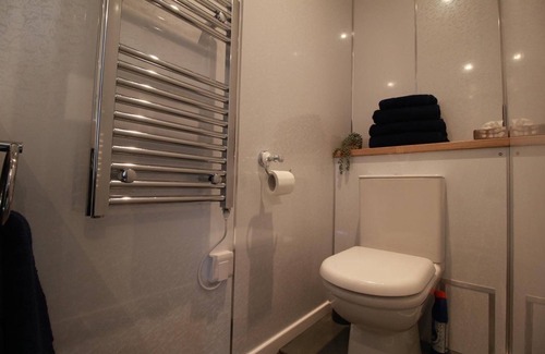 Alfriston Apartment | Cozy Alfriston Lodge Studio for a Relaxing Getaway