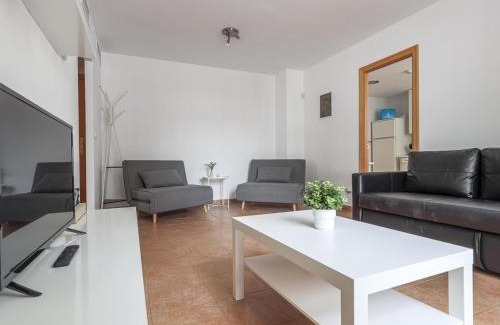 La Algaba Apartment | Inviting Algaba Pisc with Pool & Family-Friendly Vibes