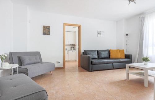 La Algaba Apartment | Inviting Algaba Pisc with Pool & Family-Friendly Vibes