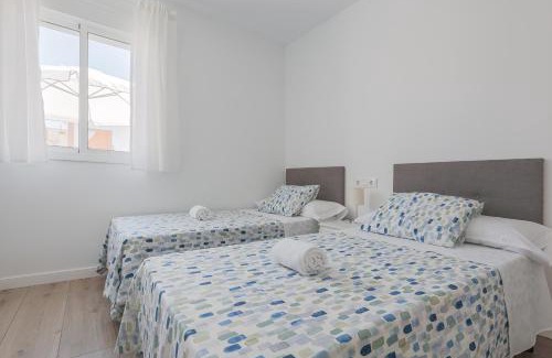 La Algaba Apartment | Discover Algaba Severo Ochoa: Family-Friendly Retreat