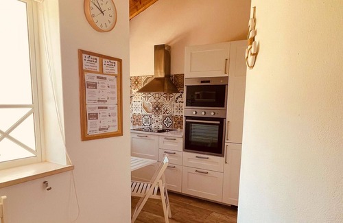 Salema Apartment | Algar de Benagil Apt - A MARÉ with Oceanfront Pool Access
