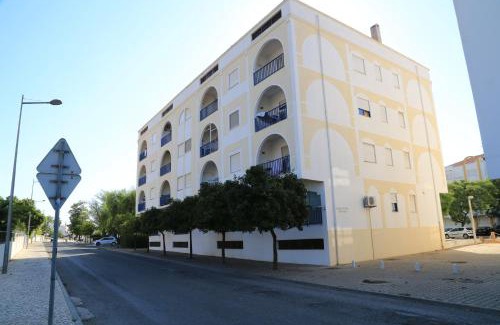 Altura Apartment | Oceanfront AlgarveInn: Family-Friendly with Stunning Views