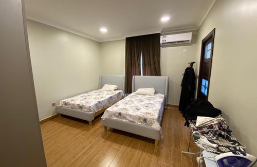Doha Villa | Discover Algharafa Villa: Child-Friendly 4-Star Retreat
