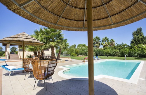 Alghero Villa | Spacious Alghero Villa with Pool & Tennis Court for Families