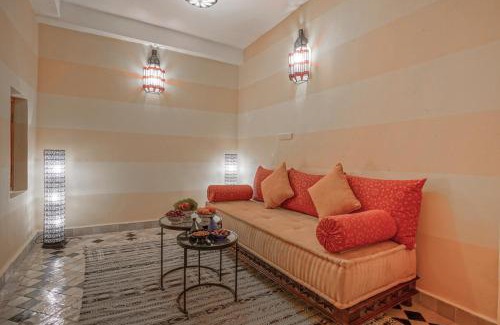 Talaa House | Discover Algilà Fes Riad: 4-Star Hotel with Breakfast & Dining