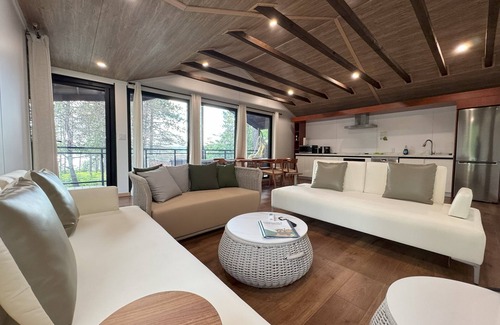 South Algonquin Cabin | Experience Algonquin's Edge Resort with Ocean Views