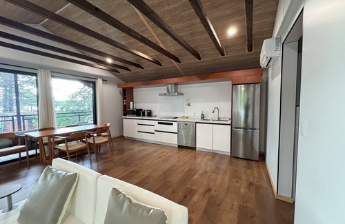 South Algonquin Cabin | Experience Algonquin's Edge Resort with Ocean Views