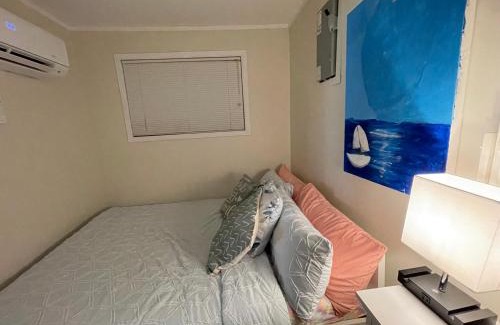 Highlands East Apartment | Welcoming Janis Cottage: Oceanfront Stay for 6-8 Guests