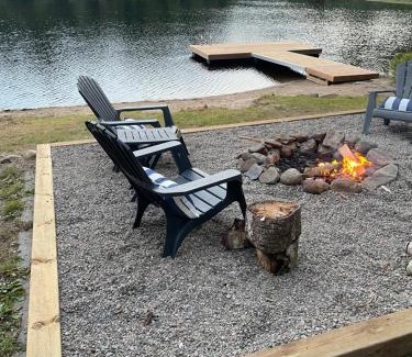 Algonquin Highlands House | Algonquin Waterfront and Winter Paradise With Sunsets