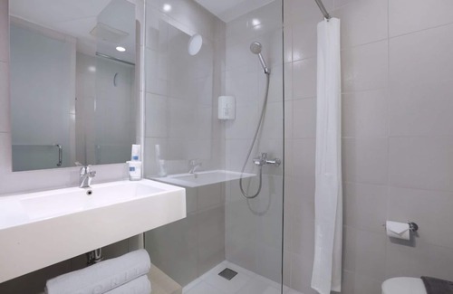 Palembang Hotel | Discover Algoritma Hotel: Family-Friendly with Spa & Dining