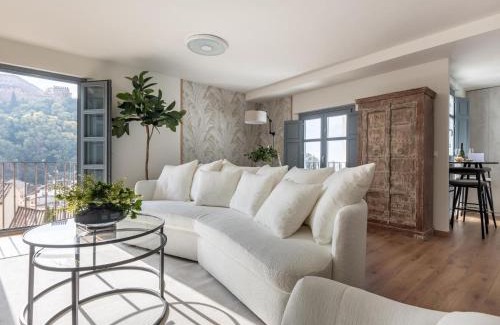 San Pedro Apartment | Discover Alhambra Dream: 4-Star Family-Friendly Escape