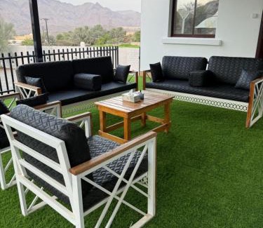 Hatta House | Discover Alhara Lodge: Family-Friendly with Pool & High Ratings