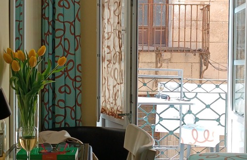 Alicante City Centre House | Relaxing Alicante San Nicolás with Ocean View & Spa Access