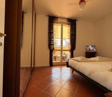 Sirmione Old Town House | Unforgettable Stay at Alice&Luna's Apartments Sirmione
