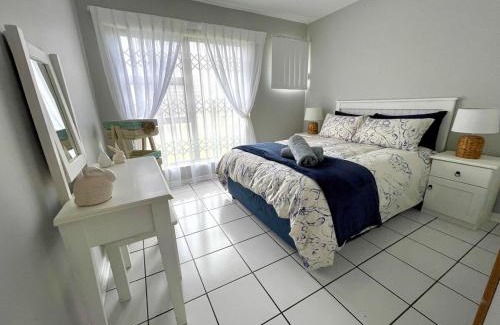 Hartenbos Apartment | Alikreukel Coastal Hideaway