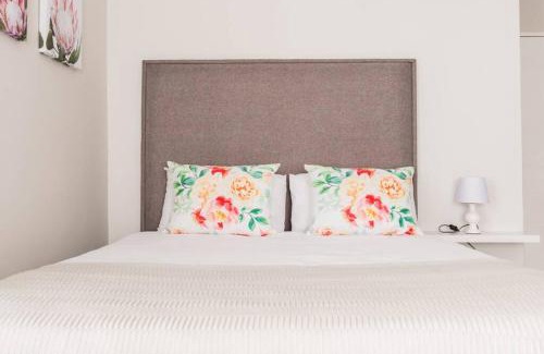 Tshwane Apartment | Cozy Alimama Spaces: Nirvana Green Creek Studio with Pool