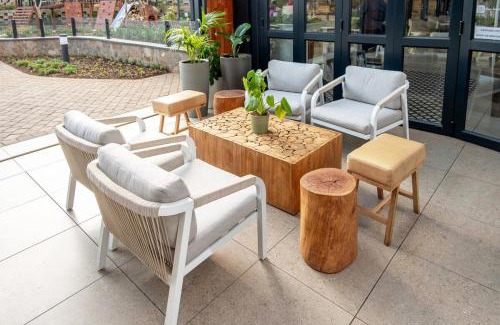Greater Johannesburg Metropolitan Area Apartment | AlimamaSpaces Princess Thaba Eco