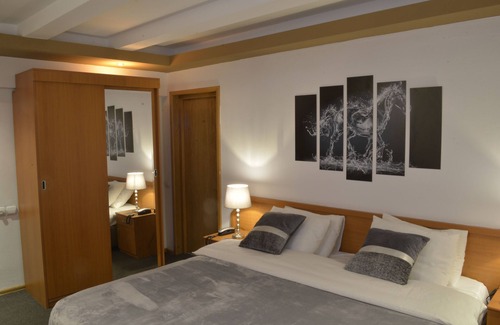 Predeal House | Exceptional Alimar Hotel: Spa, Breakfast & Child-Friendly Stays