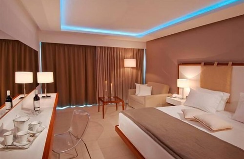 Karpathos Hotel | Experience Alimounda Mare: 5-Star Spa Retreat with Ocean Views