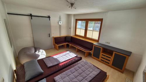 Unterrotte Apartment | Pet-Friendly Alina's DIY-Haus St.Jakob for Family Getaways