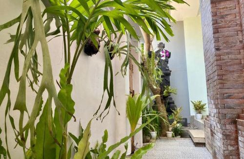 Batubulan House | Exceptional Alinka's Homestay: Family-Friendly Retreat