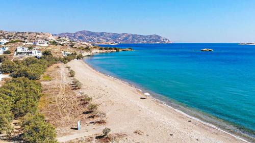 Kimolos Apartment | Oceanfront Alisea Resort: Rated 9.4, Pet-Friendly Retreat