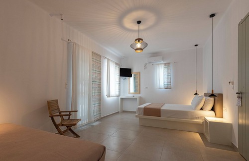 Kimolos House | Ocean View Retreat at Alisea Resort - Rated 10/10 by Guests