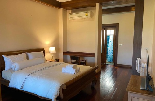 Phaya Yen Villa | Discover Aliyah Villa: Family-Friendly with Pool & Hot Tub